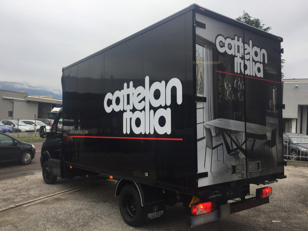 decorazione-furgoni-aziendali-con-adesivi-prespaziati stampa digitale cattelan italia