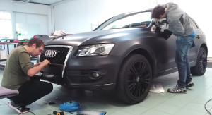 AUDI Q5 - car wrapping totale nero opaco e dettagli nero carbonio avacars