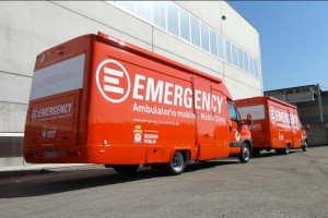 Ambulatori mobili Emergency - decorazione con adesivi prespaziati 3