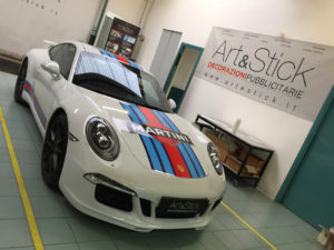 Applicazione protettivo ultratrasparente paraurti cofano fanali Porsche 911 Martini Racing protezione sassi graffi