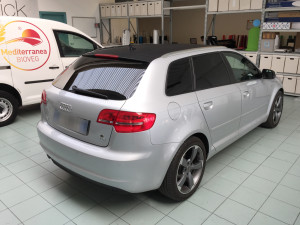 Audi A3 sportback personalizzata con pellicola nero carbonio e vetri oscurati posteriori