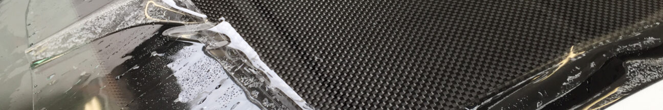 BMW M3 applicazione protettivo trasparente Hexis BodyFence su paraurti cofano passaruota tetto e parti carbonio 1 BMW M3 applicazione protettivo trasparente Hexis BodyFence su paraurti cofano passaruota tetto e parti carbonio 10