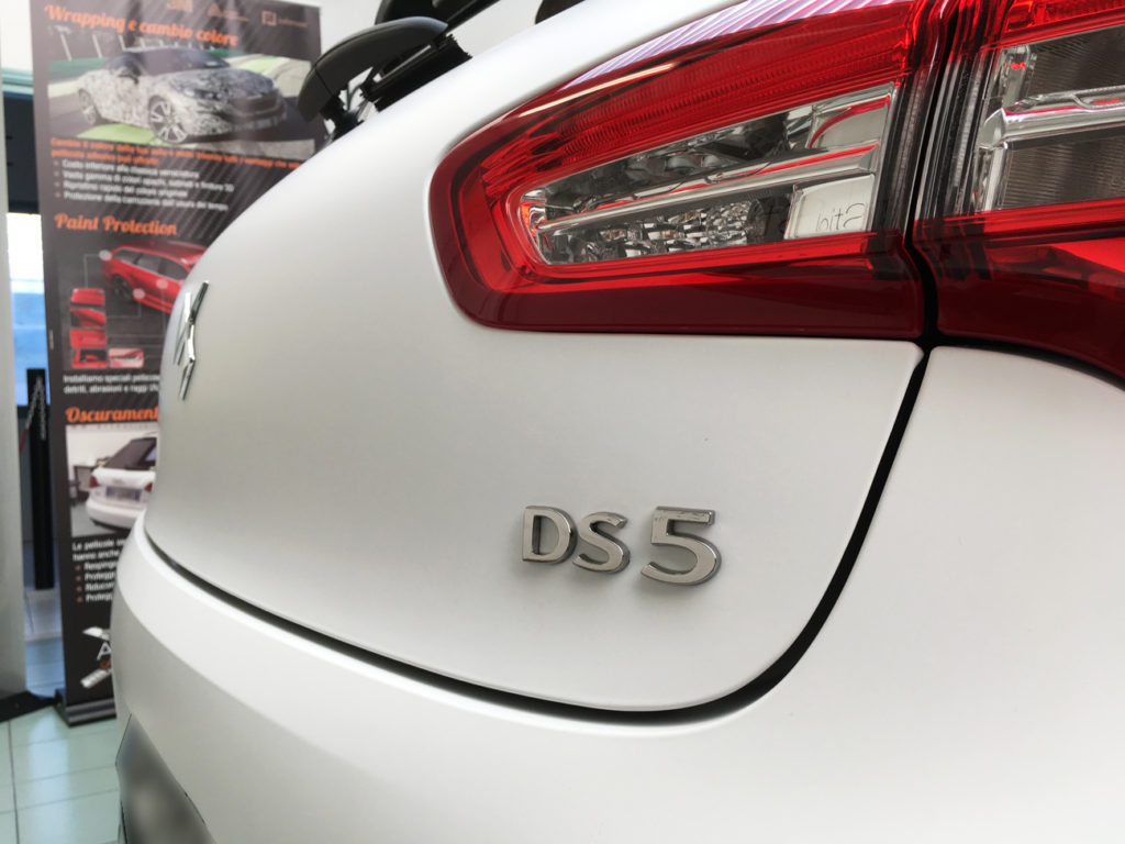 Car wrapping DS5 pellicola 3M 1080 bianco opaco
