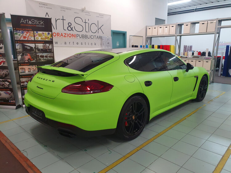 Car wrapping vetri oscurati fari cromature Porsche Panamera