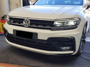 Copertura-cromature-volkswagen tiguan r line pellicola-nero-lucida