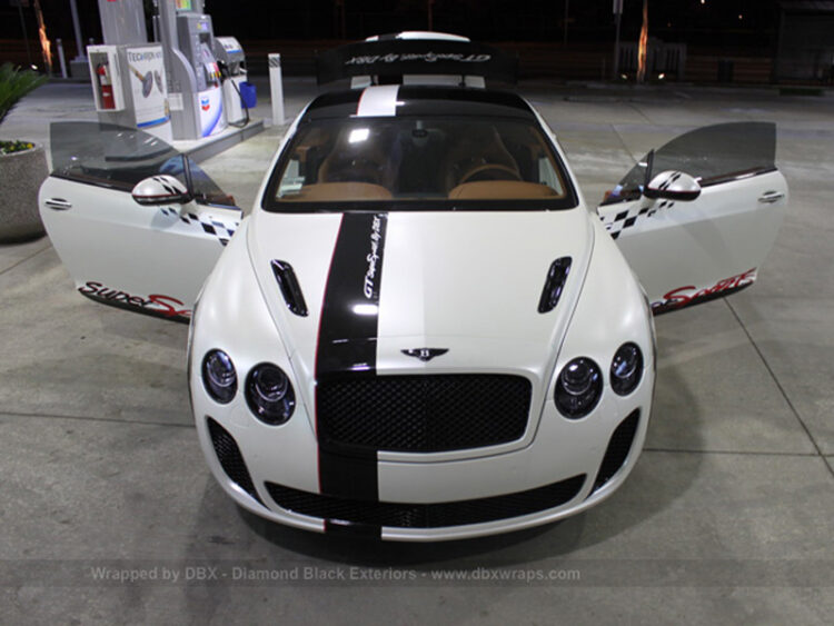 DBX Bentley GT Supersports bianca perlata opaca