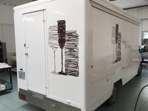 Decorazione truckfood con adesivi prespaziati la cucina