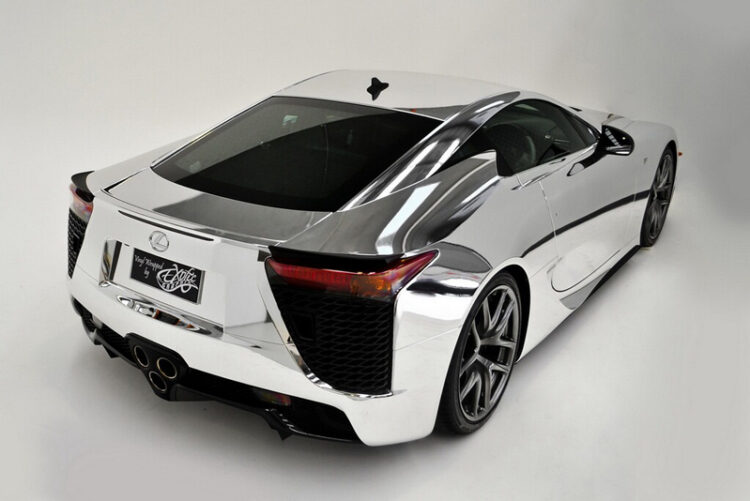 Exotic Graphix Lexus LF-A ricoperta con pellicola cromata specchio