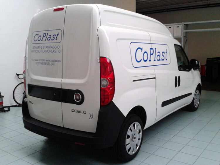 FIAT DOBLO' XL - impostazione grafica e decorazione