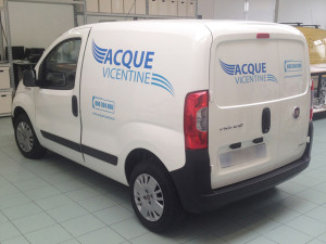 Fiat Fiorino Impostazione grafica e decorazione automezzi per flotta aziendale acque vicentine