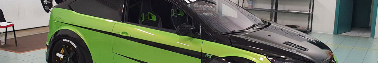 Ideazione grafica personalizzazione Ford Focus RS wrapping vetri oscurati fari fanali vicenza thiene 1 Ideazione grafica personalizzazione Ford Focus RS wrapping vetri oscurati fari fanali vicenza thiene