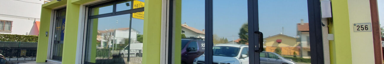 Installazione-pellicole-controllo-solare-vetrate specchiate assorbimento calore