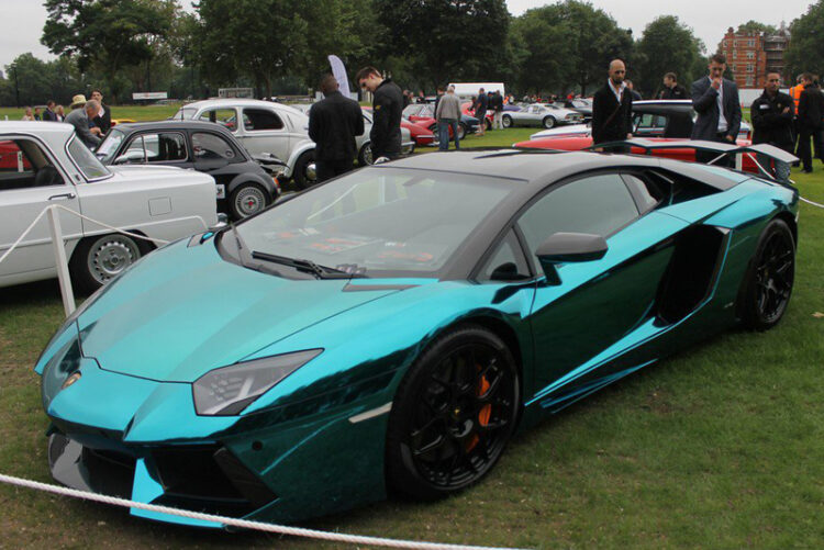Lamborghini Aventador LP760-4 Dragon Edition in verde cromato specchio
