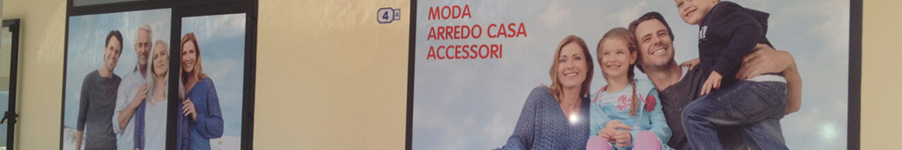 NKD PADOVA - decorazione con adesivi stampati in digitale ed effetto smerigliato