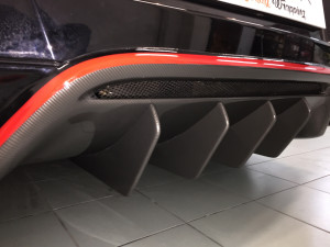 Nissan GT-R wrapping pellicola carbonio lucido carbon gloss sott elemento 6