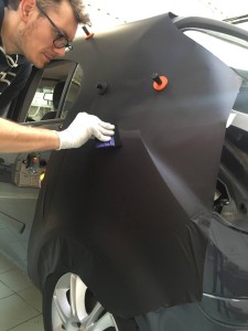 OPEL CORSA car wrapping nero opaco, vetri oscurati e fari oscurati thiene vicenza