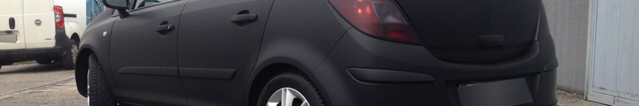 OPEL CORSA - car wrapping nero opaco, vetri oscurati e fari oscurati