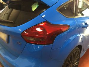 Oscuramento-protezione-fari-pellicola-oscurante-ford focus rs mk3