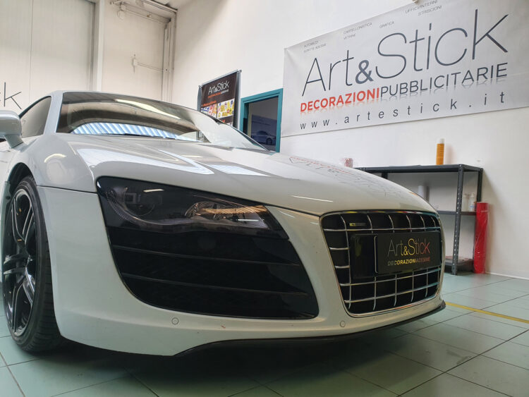 Oscuramento-protezione-fari-pellicola-oscurante posteriori audi r8