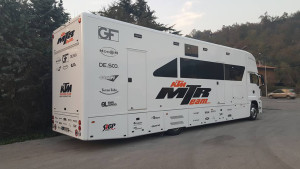 PADDOCK KTM DEL CAMPIONATO MONDIALE SUPERMOTARD mtr Team Motoracing Supermotard