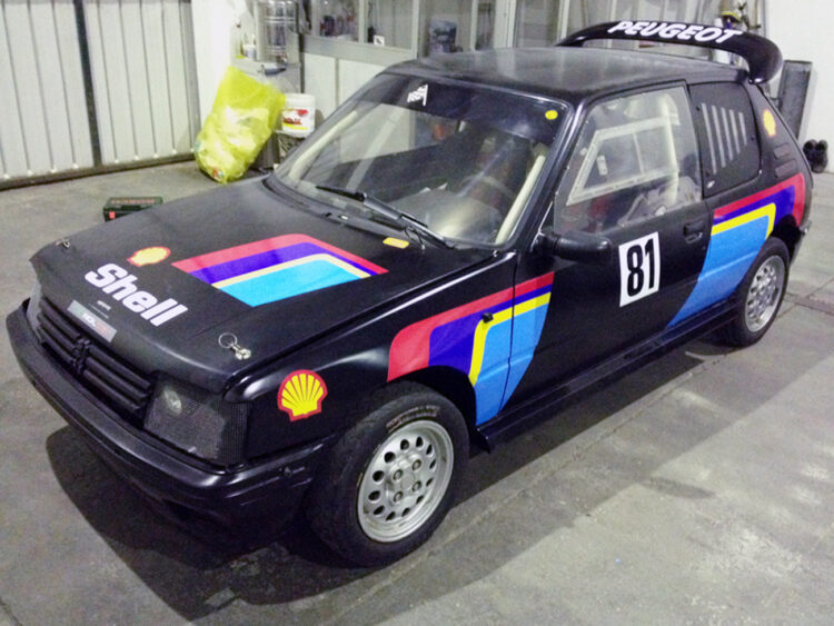 PEUGEOT 205 GTI decorazione con adesivi stampa digitale