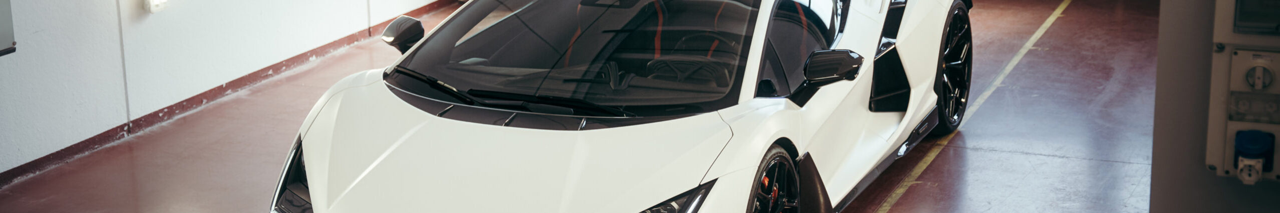 Protezione-PPF-antisasso-paint-protection-film-lamborghini revuelto