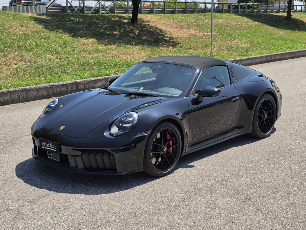Protezione-PPF-antisasso-paint-protection-film-porsche-911-992 targa 4 gts