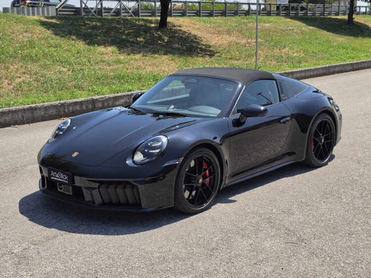 Protezione-PPF-antisasso-paint-protection-film-porsche-911-992 targa 4 gts