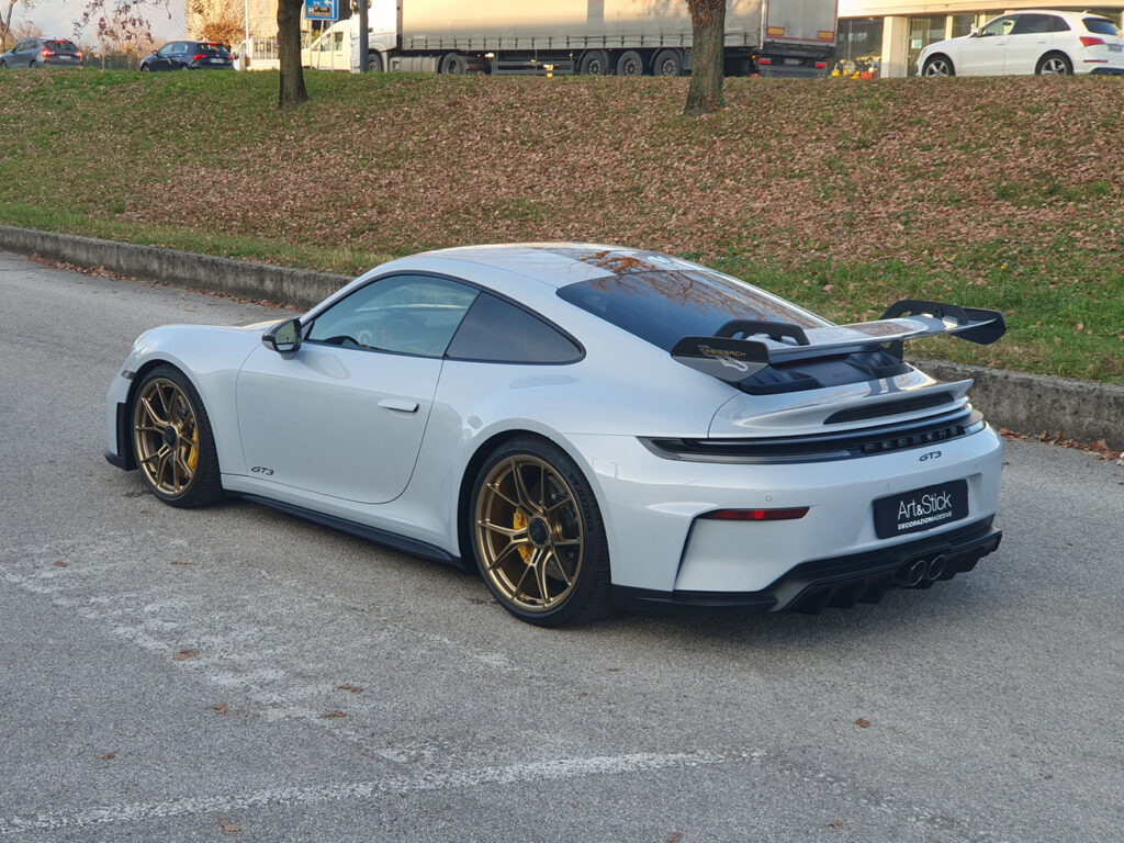 Protezione-PPF-antisasso-paint-protection-film-porsche-gt3-911-992-Weissach 2