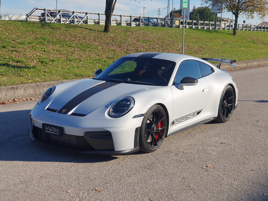 Protezione-PPF-antisasso-paint-protection-film-porsche-gt3 992 Weissach