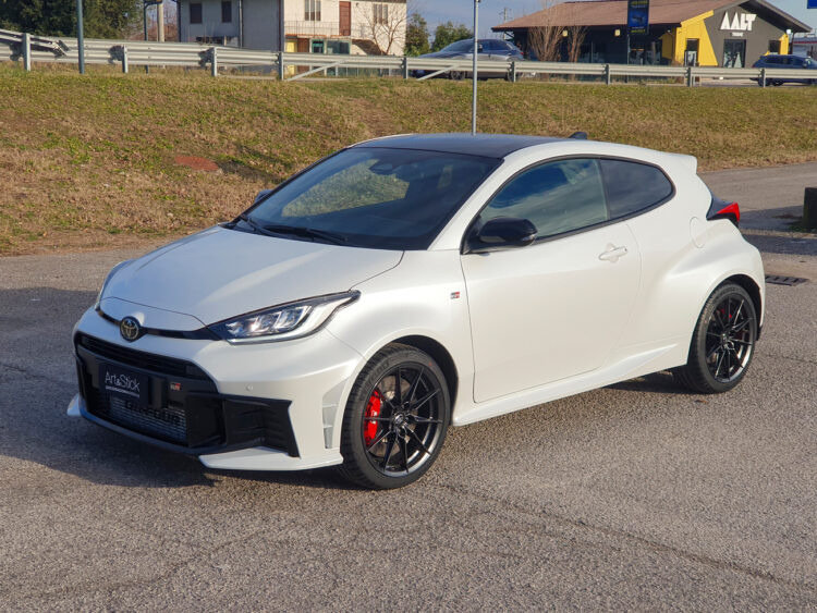 Protezione-PPF-antisasso-paint-protection-film-toyota gr yaris