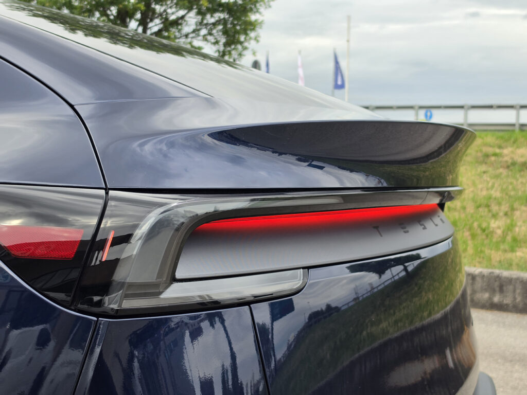 Protezione-PPF-antisasso-tesla model y