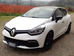 RENAULT CLIO RS wrapping totale bianco opaco e nero lucido avacars, rignic, rigoni+nicoli, rig+nic, thiene, vicenza