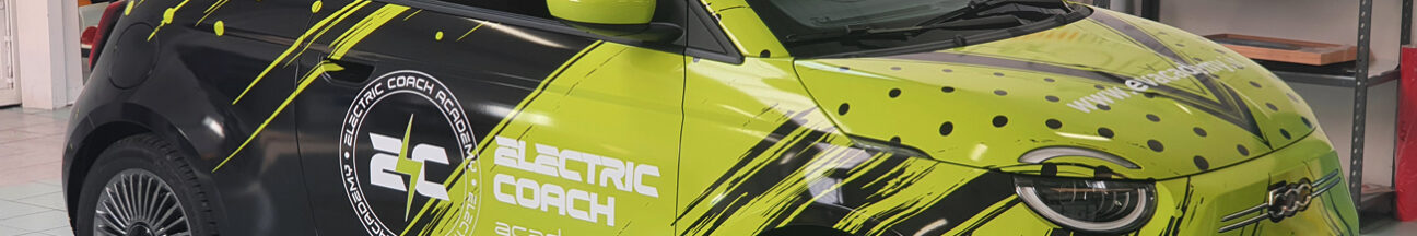 Rivestimento completo Fiat Nuova 500 adesivi cast car wrapping stampati electric coach academy