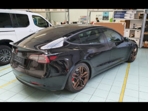 Rivestimento cromature tesla model 3 pellicola nera opaca car wrapping thiene vicenza