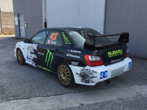 Subaru Impreza con livrea replica Ken Block