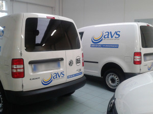 VOLKSWAGEN CADDY - impostazione grafica e decorazione flotta aziendale avs alto vicentino servizi