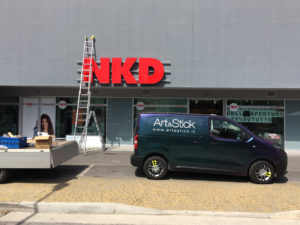 allestimento negozio nkd san severino marche 1