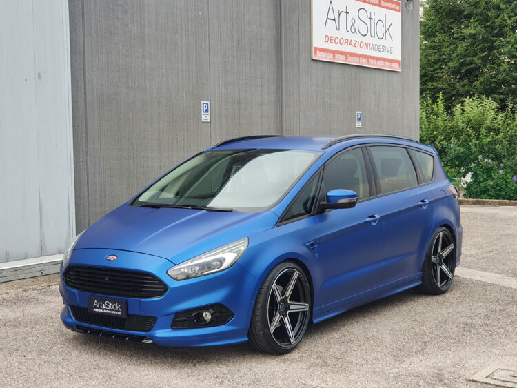 car wrapping ford s-max Oracal 970-196 night blue metallic matt guglielmi sportkit