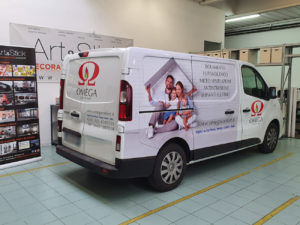 decorazione automezzo master omega adesivi prespaziati wrapping cast stampa