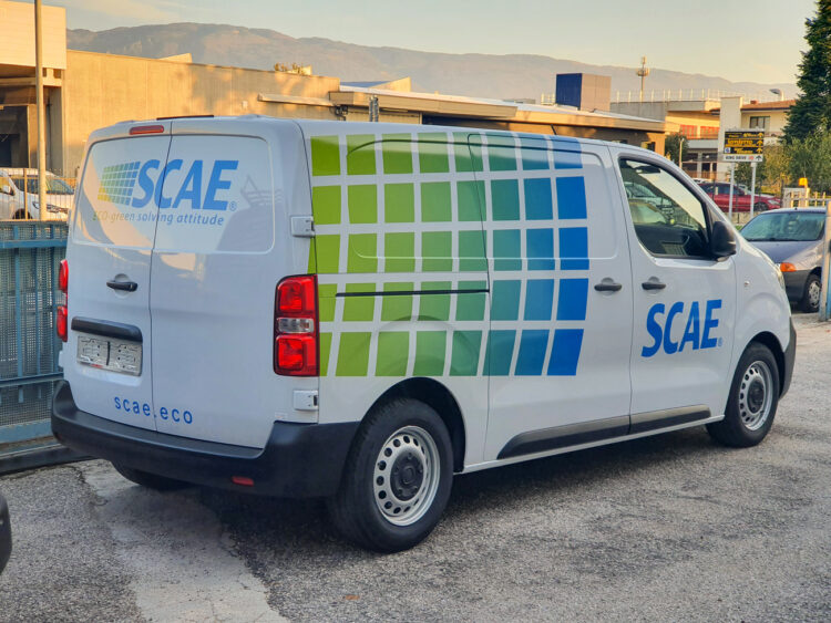 decorazione-furgone-automezzo-stampa-digitale-prespaziati scae