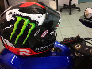 decorazione suzuki GSX-R 600 e casco replica Jorge Lorenzo