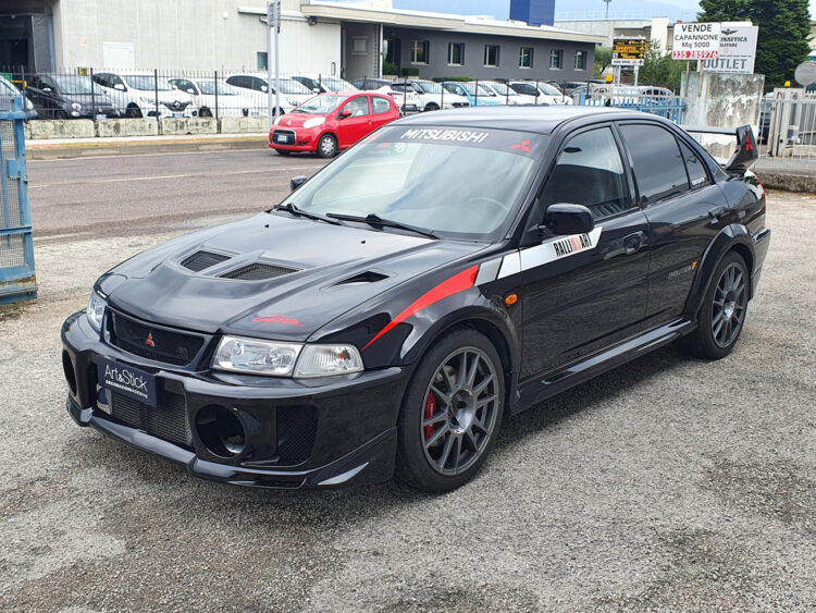 mitsubishi lancer evo 5 v ralliart 2