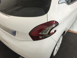 oscuramento fanali pellicola peugeot 208