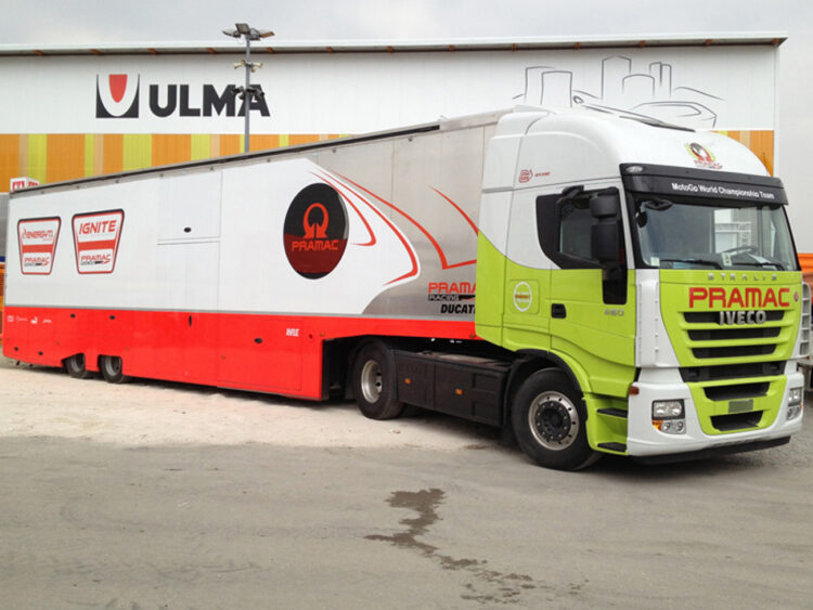 PADDOCK PRAMAC decorazione con adesivi prespaziati