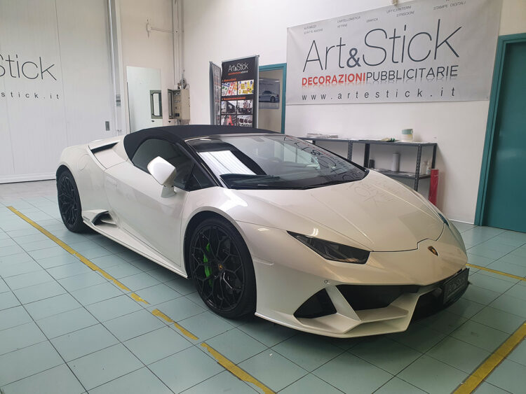 pellicola protettiva trasparente ppf paint protection film hexis bodyfence lamborghini huracan evo spyder 2