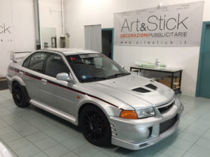 personalizzazione mitsubishi lancer evo 6 stripes mines