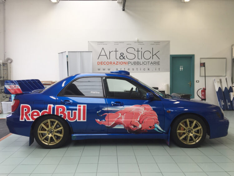subrau impreza sti livrea toro rosso